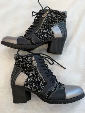 Le Grenier Black Silver Graffiti Ankle Boots Women’s EU 37 US 6.5 Artistic Lace